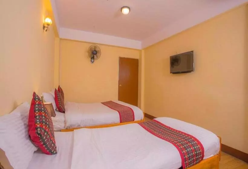 هتل Oyo 258 Heart Of Bhaktapur Guest House