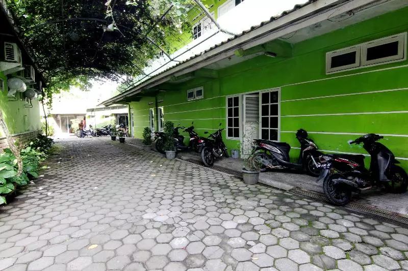 هتل Popi Pondok Pisang