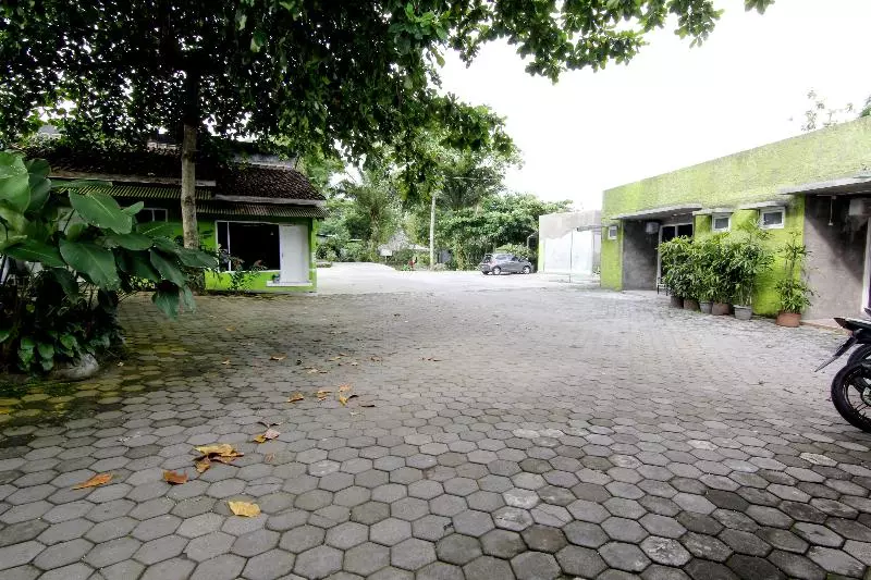 هتل Popi Pondok Pisang