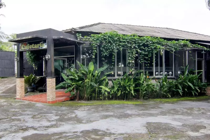 هتل Popi Pondok Pisang