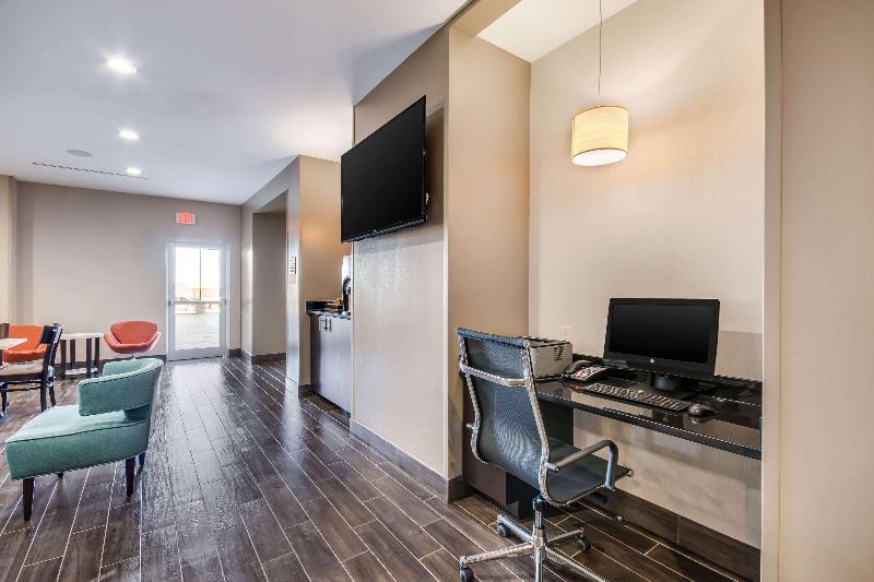 Отель Sleep Inn & Suites Yukon Oklahoma City