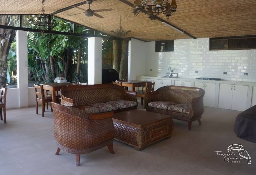 هتل Tropical Garden