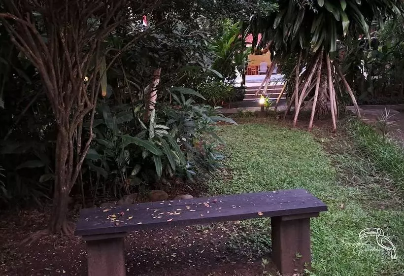 Hotelli Tropical Garden
