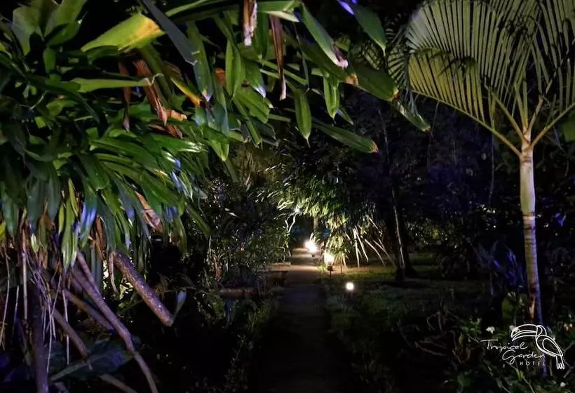 Hotelli Tropical Garden