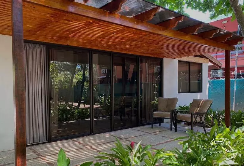 Hotelli Tropical Garden