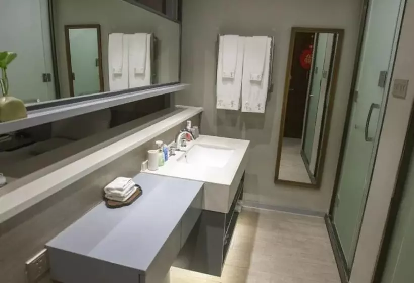 Floral Hotel Fenghuang Molan Riverview