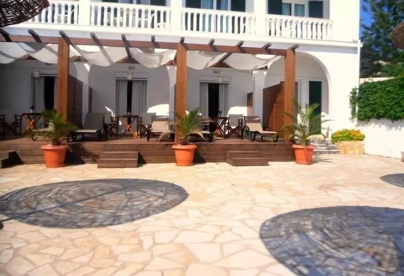 Galini Beach Studios And Penthouse