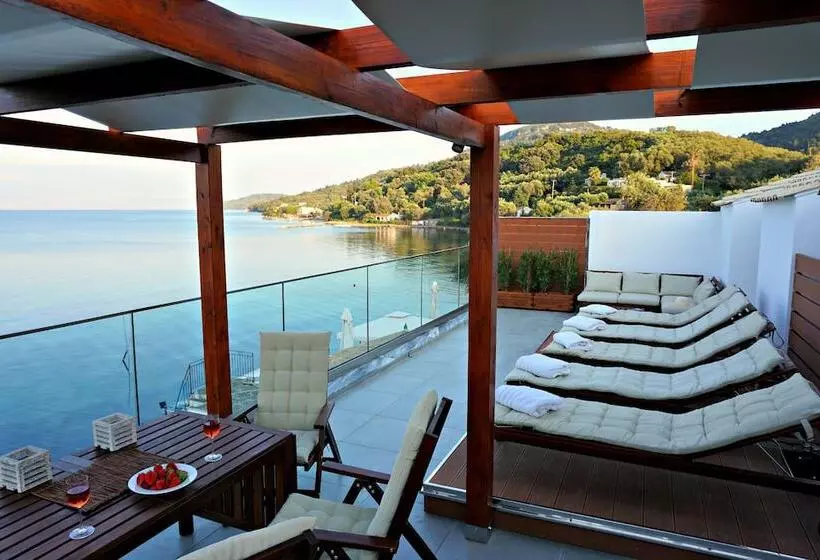 Galini Beach Studios And Penthouse