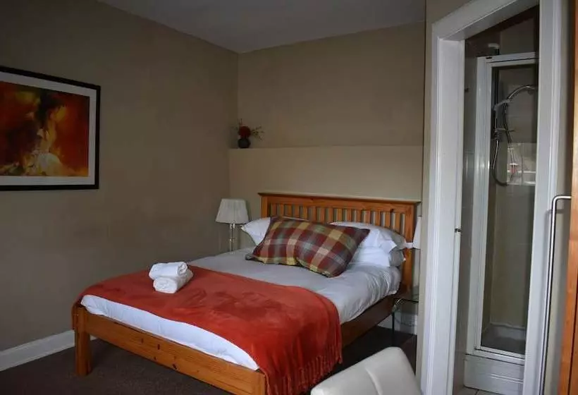 Hostelli Ravenous Beastie