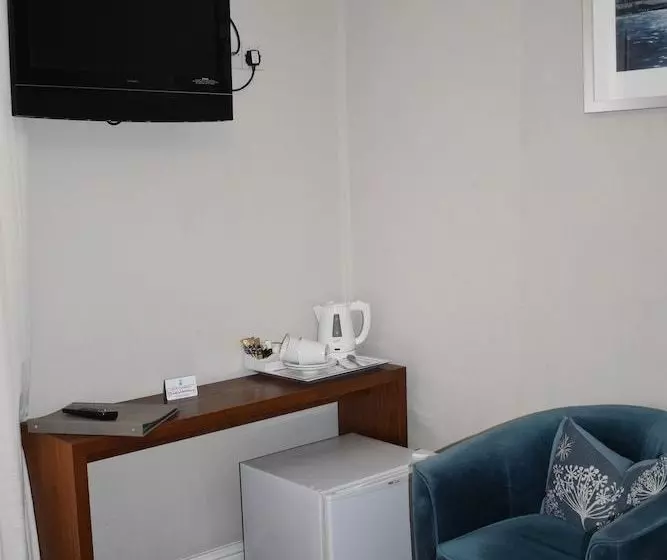 Hostelli Ravenous Beastie