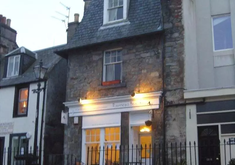 Hostelli Ravenous Beastie