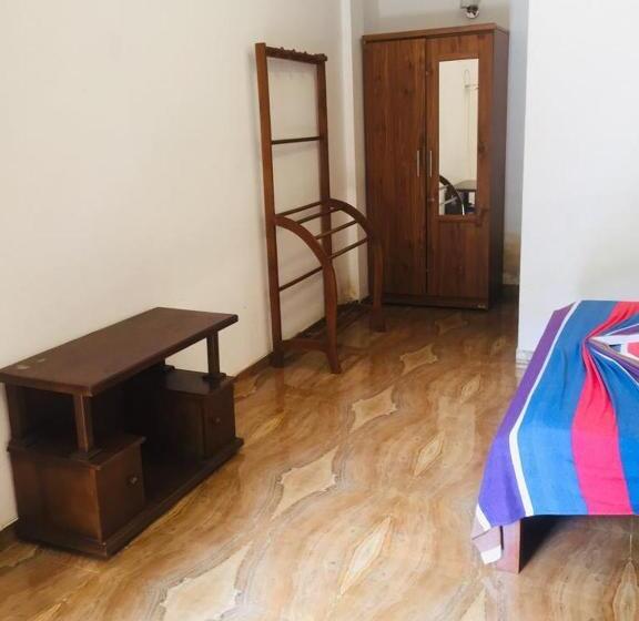 בית מלון כפרי Vrk Adventure Base Camp