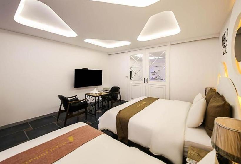 בית מלון כפרי Dubai