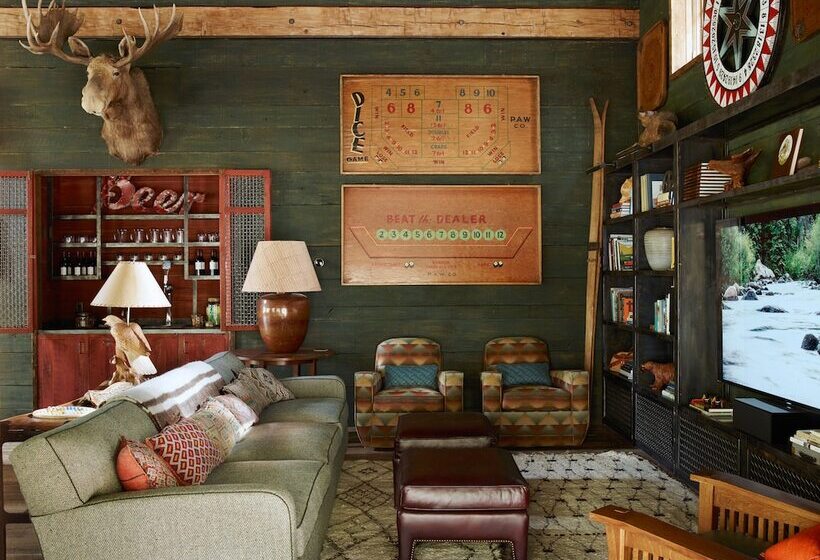 호텔 Eleven Taylor River Lodge