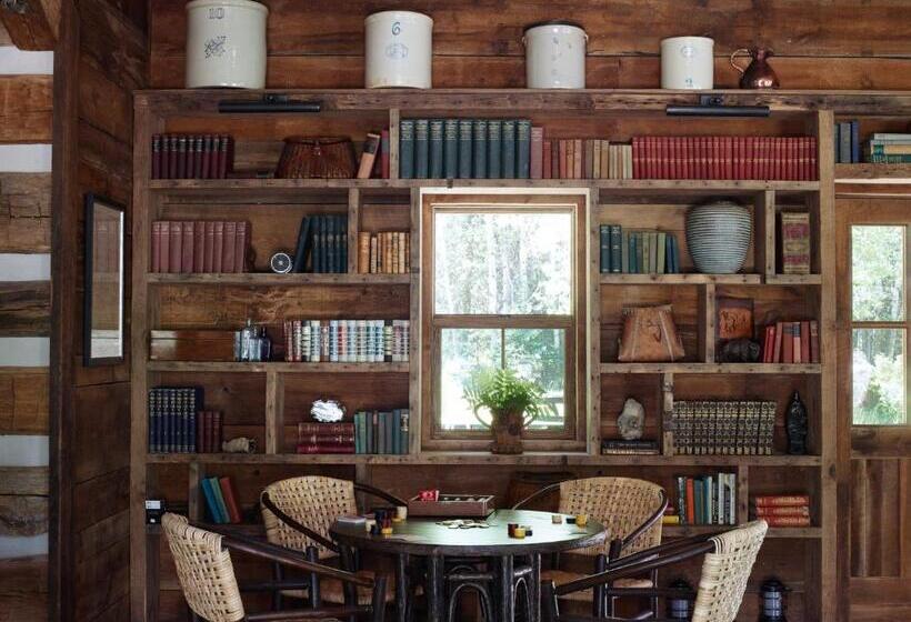 호텔 Eleven Taylor River Lodge