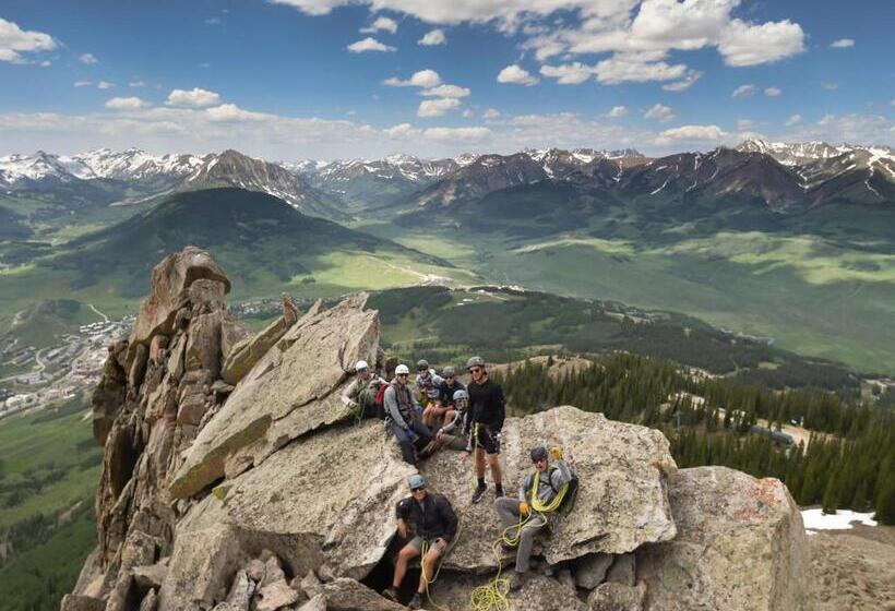 호텔 Eleven Taylor River Lodge