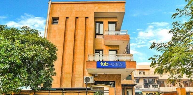 Fabhotel Rallkmas Cyber City