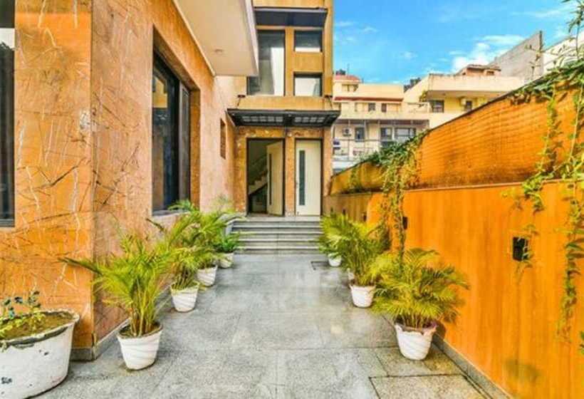 Fabhotel Rallkmas Cyber City