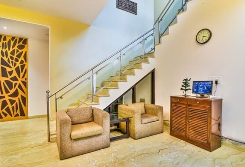 Fabhotel Rallkmas Cyber City