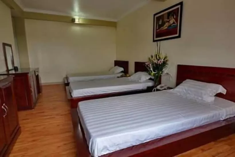 هتل Indochina Airport