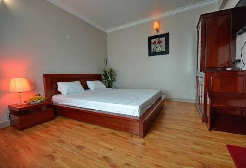 هتل Indochina Airport