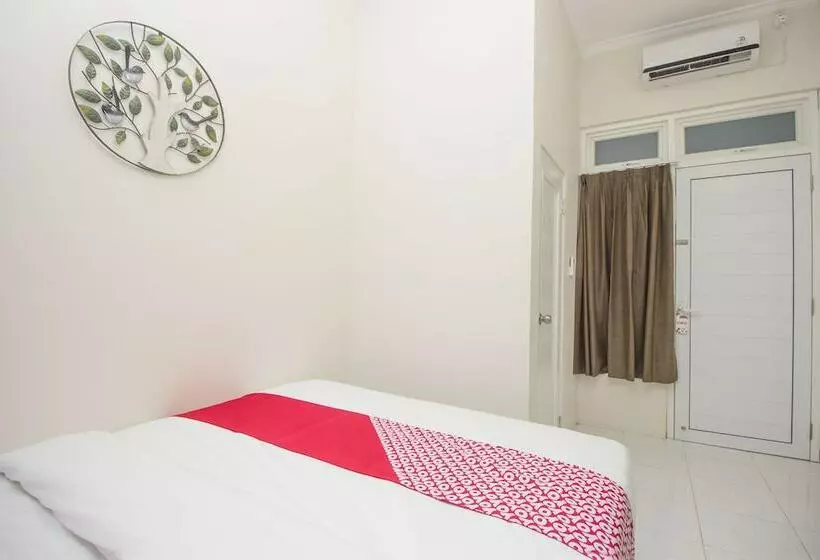 Hotelli Irooms Homestay By Oyo Rooms
