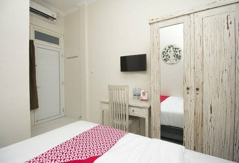 Hotel Irooms Homestay By Oyo Rooms