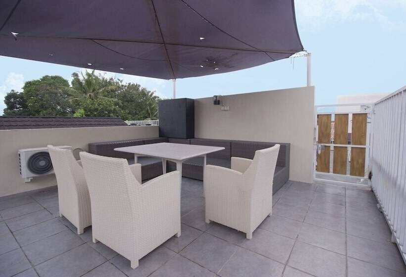 Hotel Irooms Homestay By Oyo Rooms