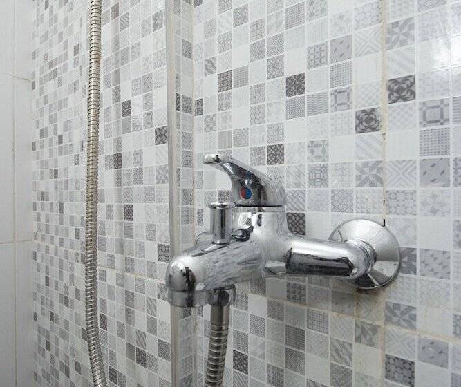 Hotel Irooms Homestay By Oyo Rooms