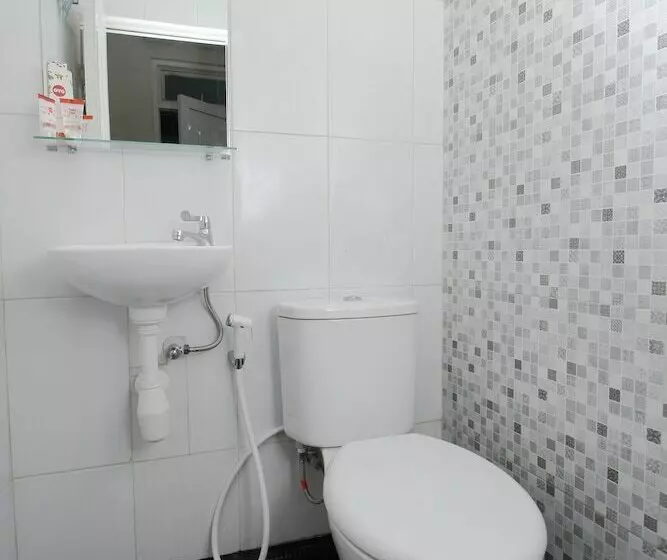 Hotelli Irooms Homestay By Oyo Rooms