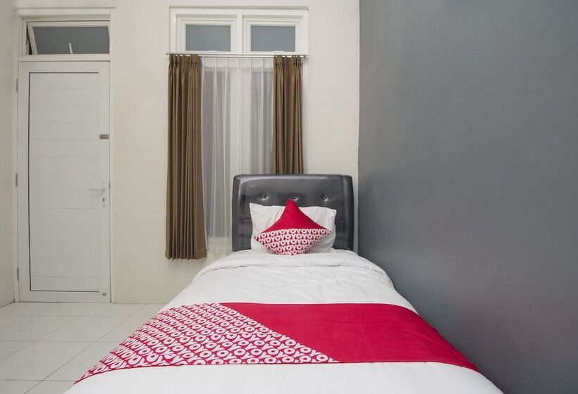 Hotel Irooms Homestay By Oyo Rooms