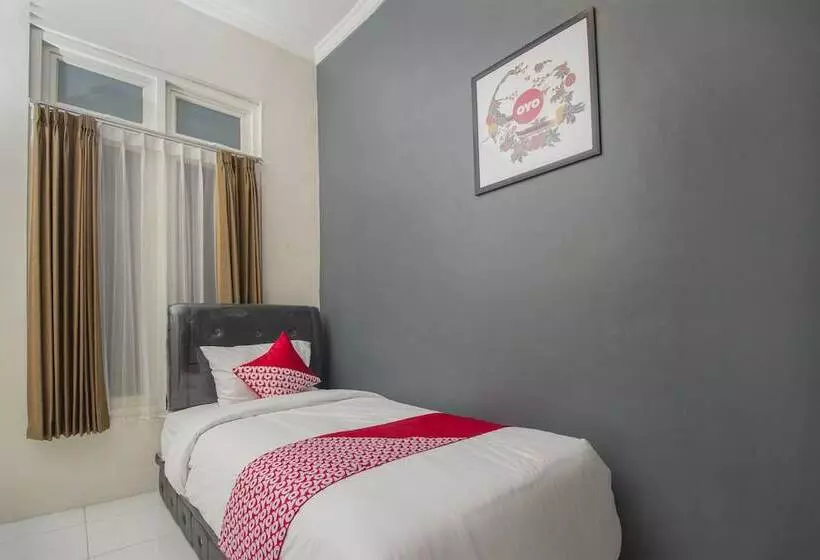Hotelli Irooms Homestay By Oyo Rooms
