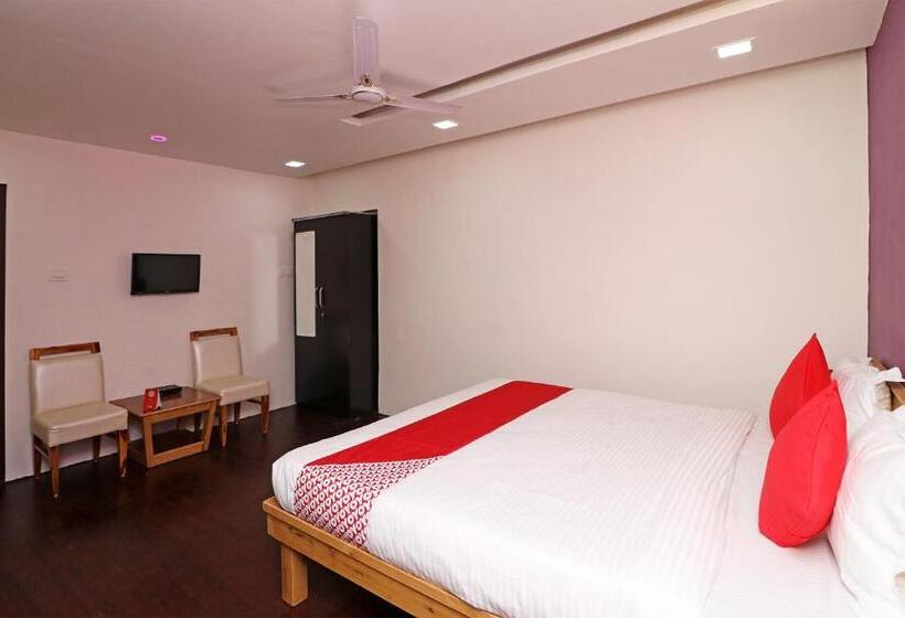 هتل Oyo 18966 Canal Inn