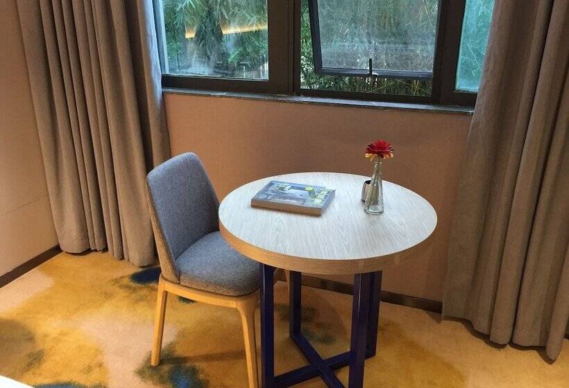 Lifu Hotel Shachong Metro Branch