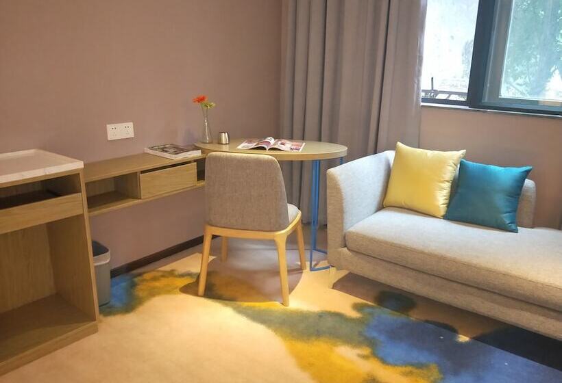 Lifu Hotel Shachong Metro Branch