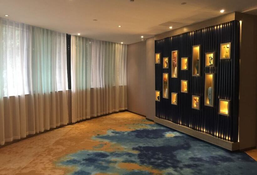 Lifu Hotel Shachong Metro Branch