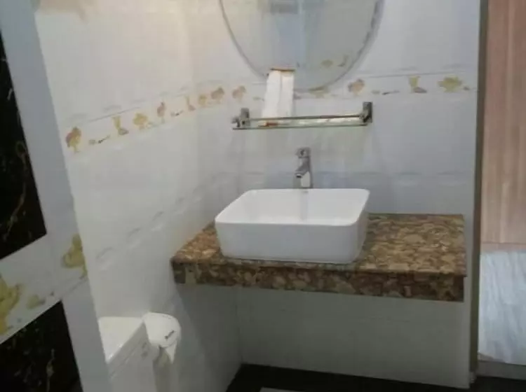 Peach Hotel Inle