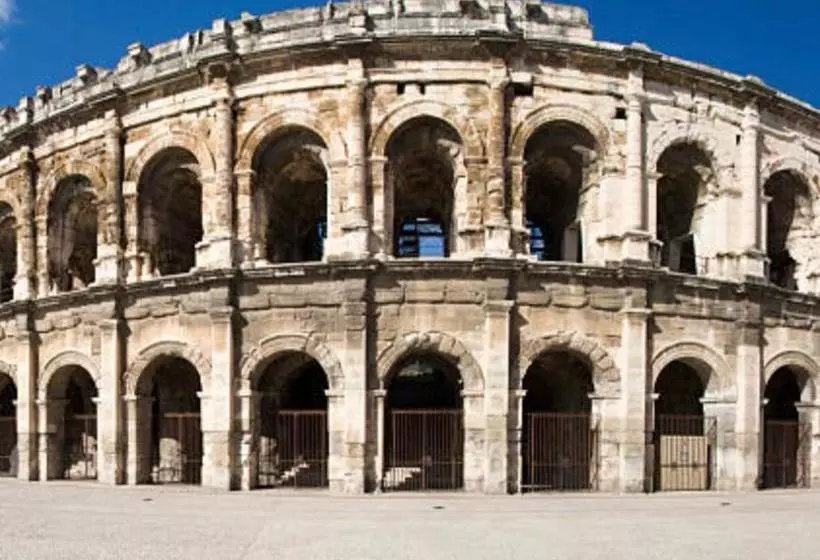 Majatalo La Conciergerie