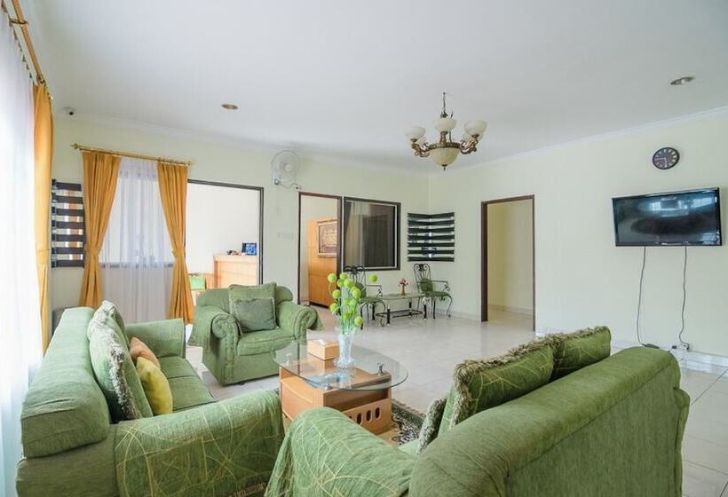 פנסיון Reddoorz Syariah Near Taman Bekapai 2