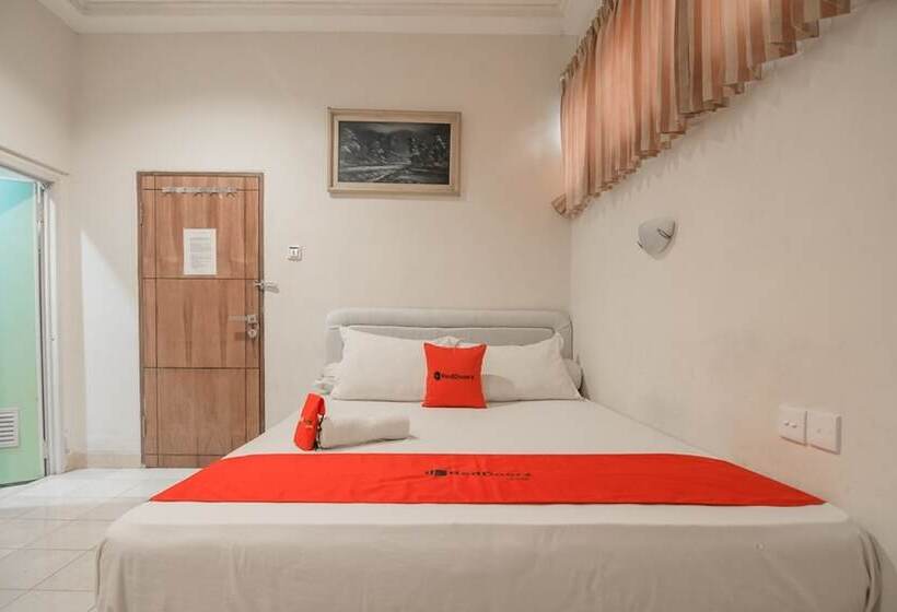 פנסיון Reddoorz Syariah Near Taman Bekapai 2