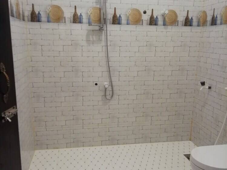 ペンション Sea Shells Inn Arugambay