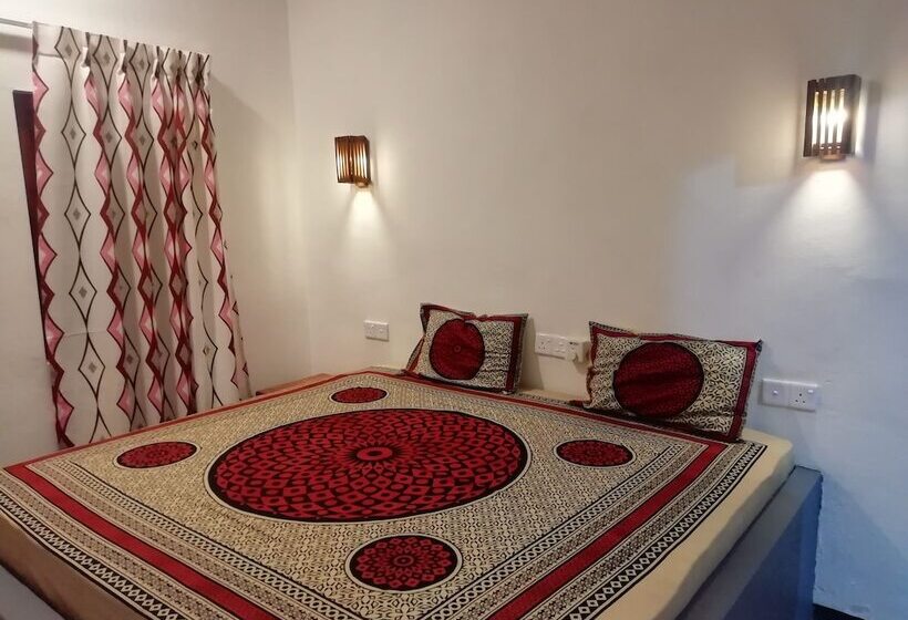 ペンション Sea Shells Inn Arugambay