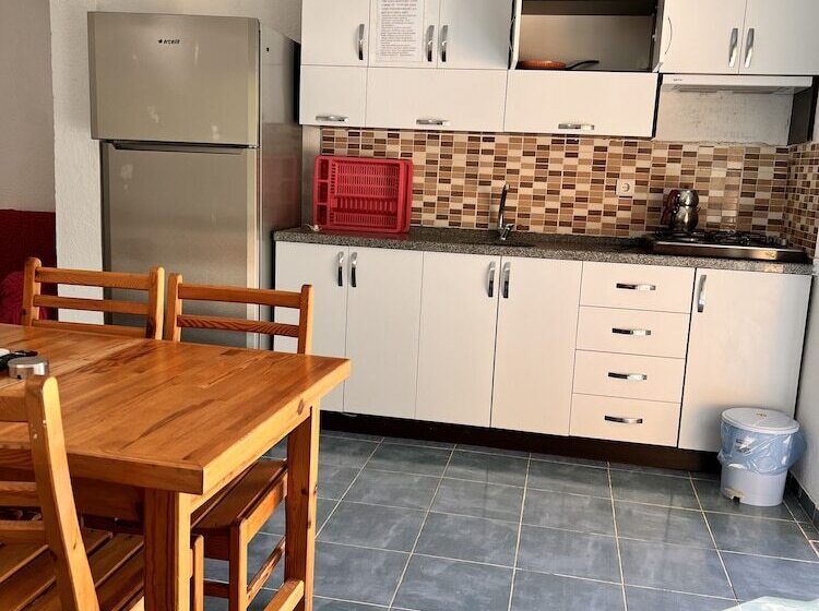 Adrasan Parlak Evleri