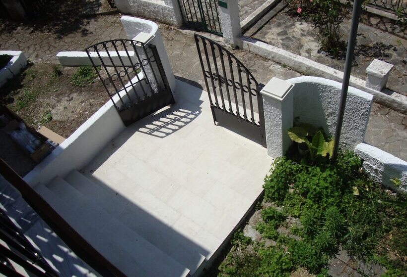 Anya Studios By Estia