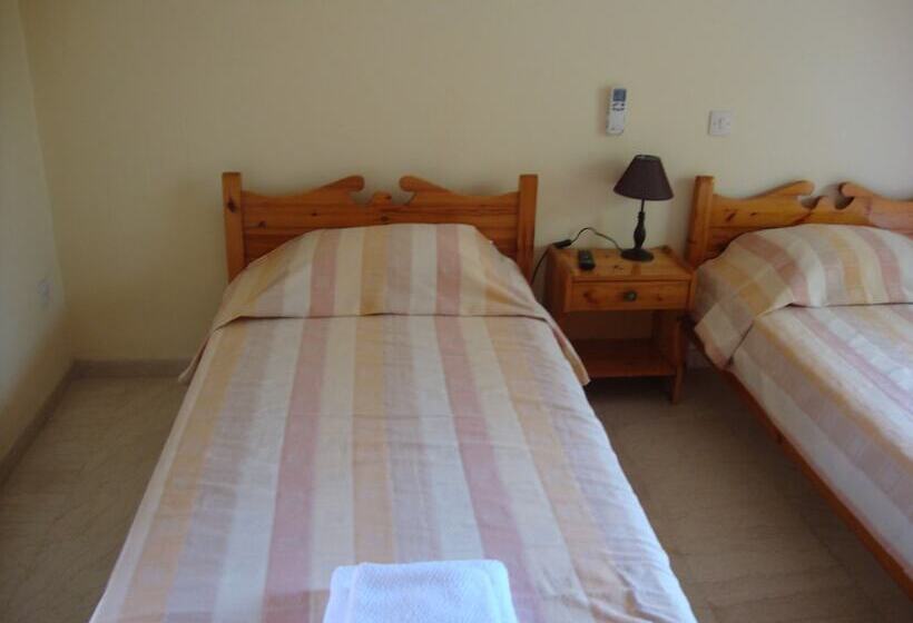 Anya Studios By Estia