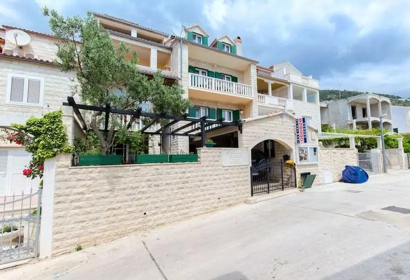 Apartments And Room Napoli