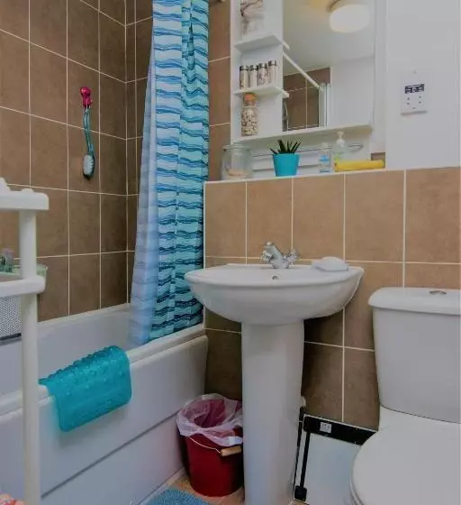 تختخواب و صبحانه Bristol Bnb