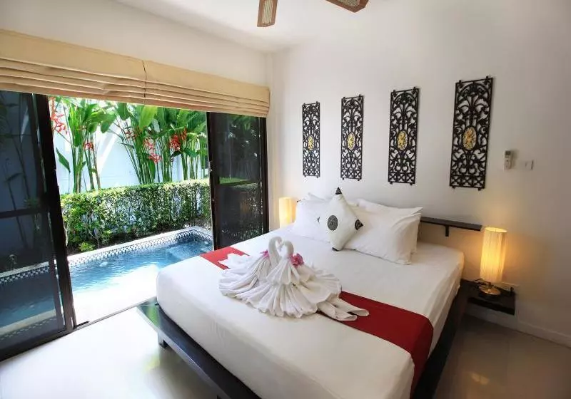 Coconut Grove Boutique