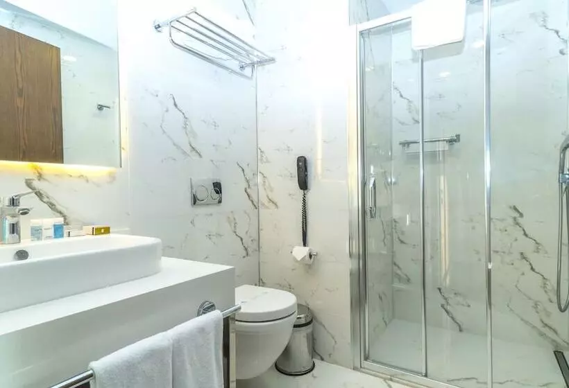 Acroter Hotel & Spa