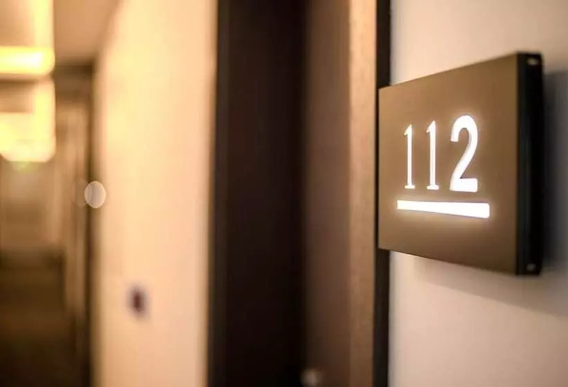 Acroter Hotel & Spa